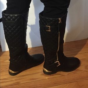 NEW TALL BLACK BOOTS